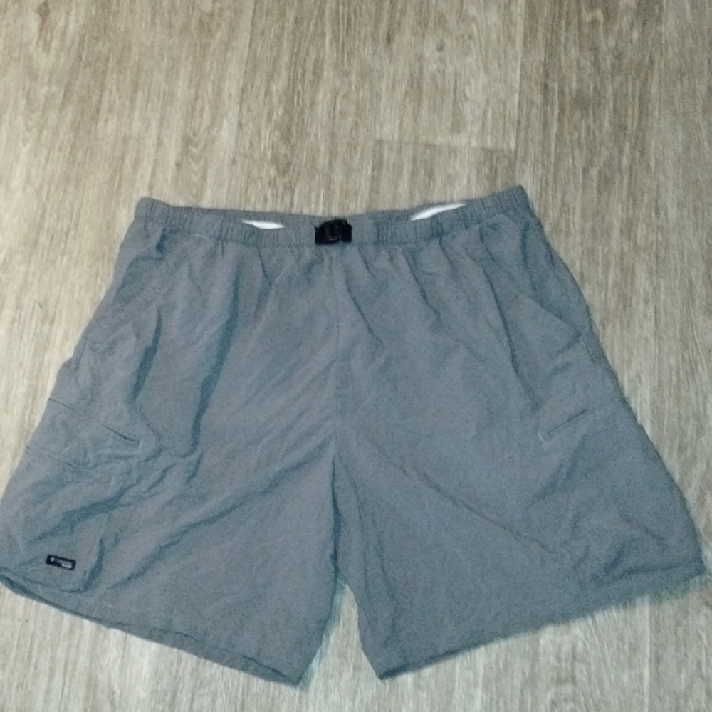 Men’s Columbia Shorts  XCO Size XL